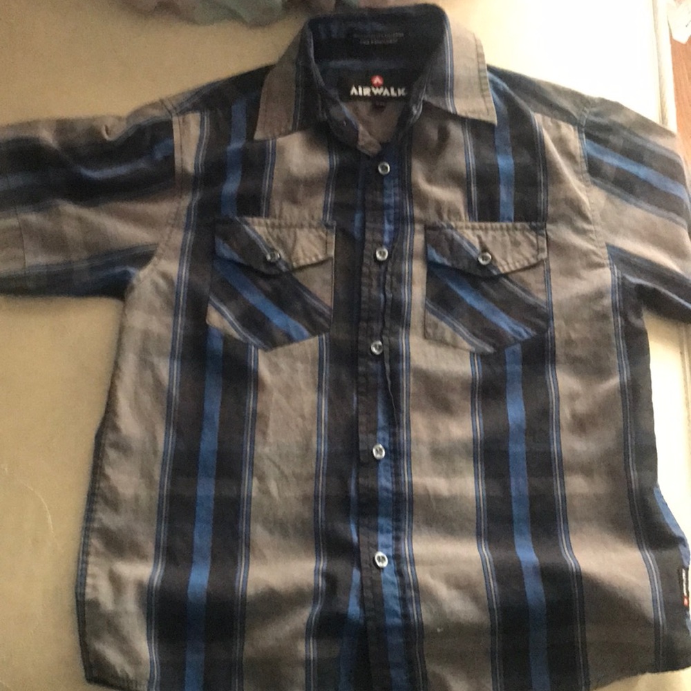 🚶🏾‍♂️BOYS SHORT SLEEVE COLLAR BUTTON UP🚶🏾‍♂️